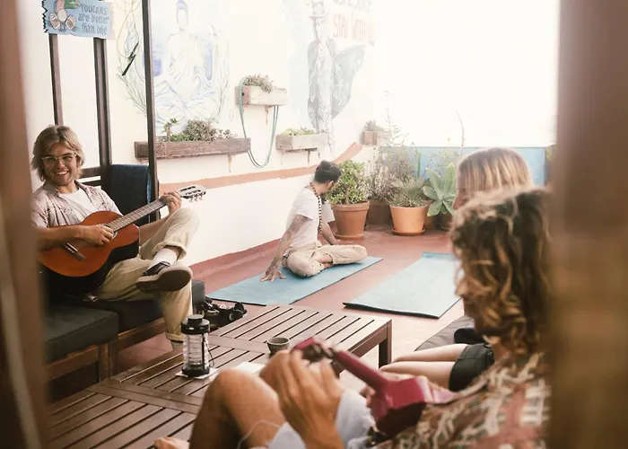 Agueita House Hostel *