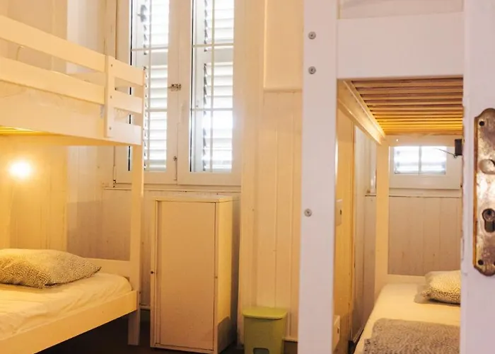 Hostel Agueita House