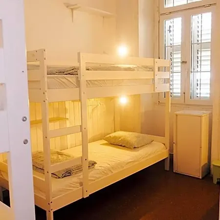Hostel Agueita House *